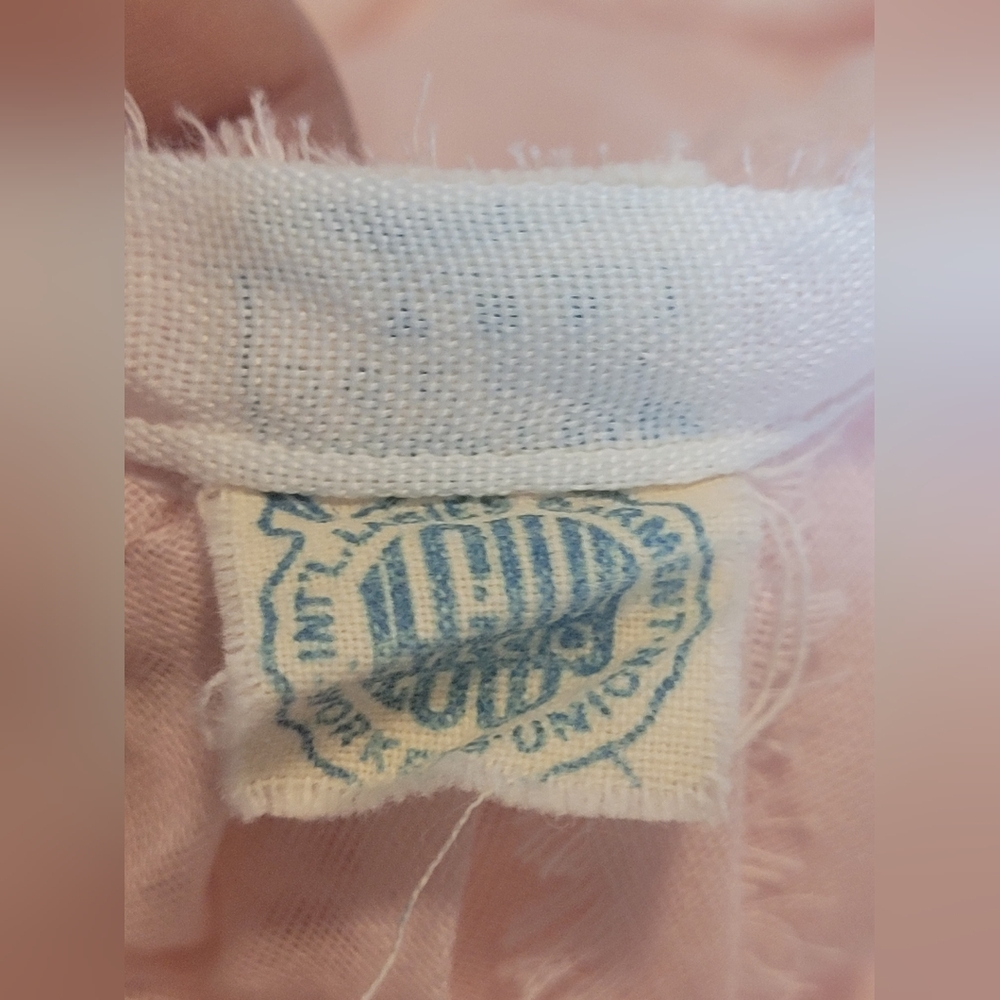 Vintage 1950's Light Pink CARLYE Boot Neck Cotton Lace Bodice Formal Midi Dress. - Picture 8 of 13